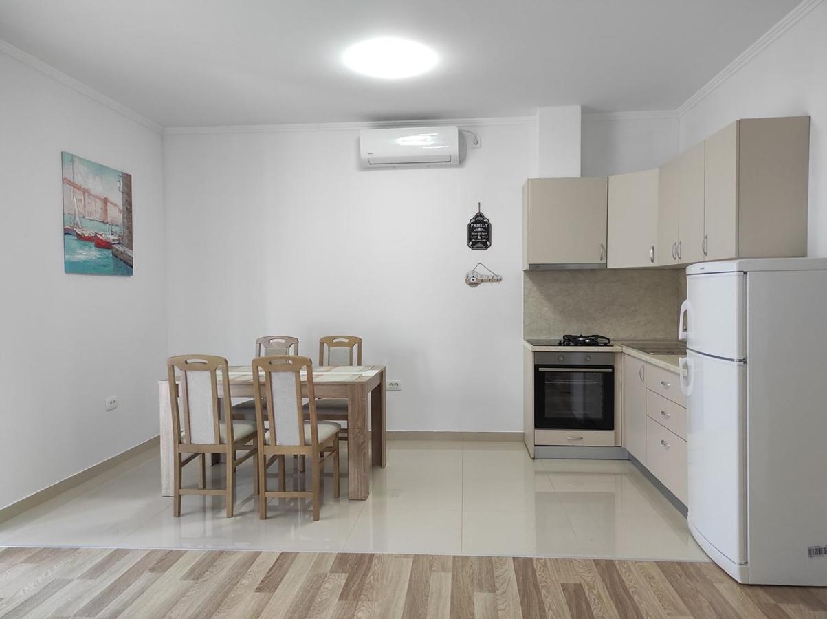 One Bedroom Apartment Gogo With Private Parking Neum Dış mekan fotoğraf